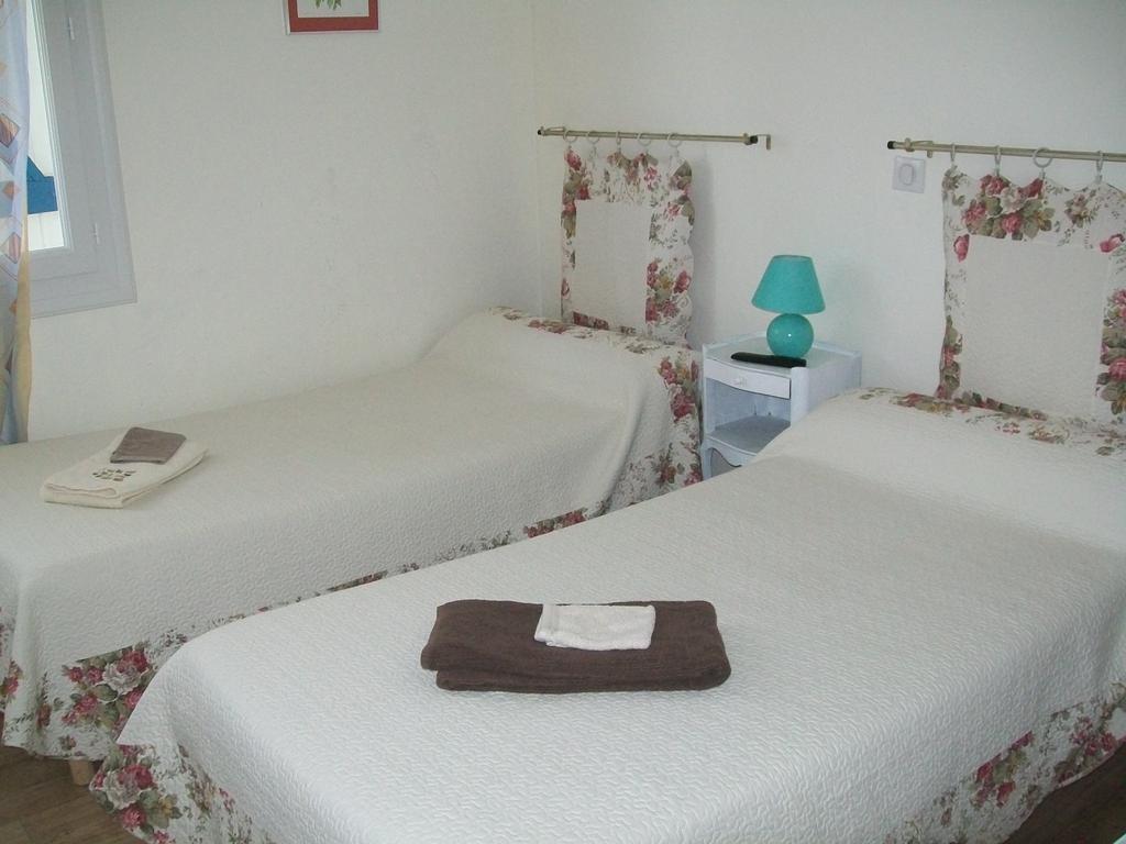 Hotel Au Charme Du Levat Saint Paul de Loubressac Pokoj fotografie